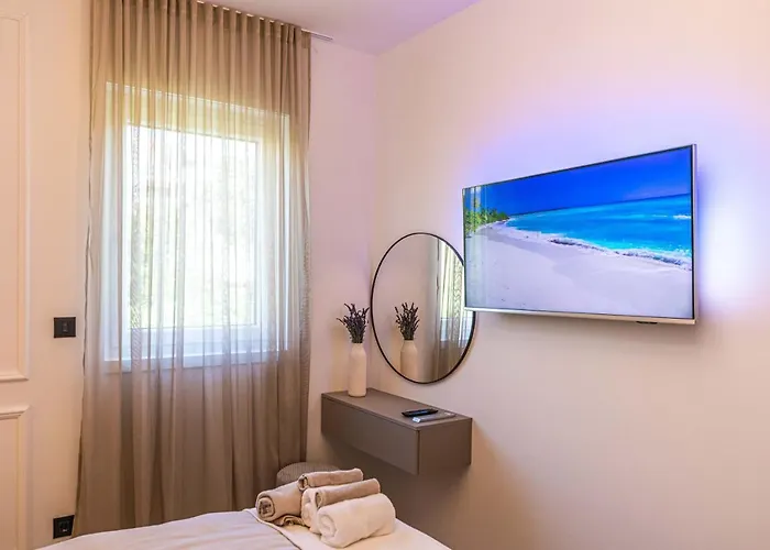 Olivetum Luxury شقة